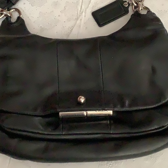 Coach purse - Picture 4 of 9